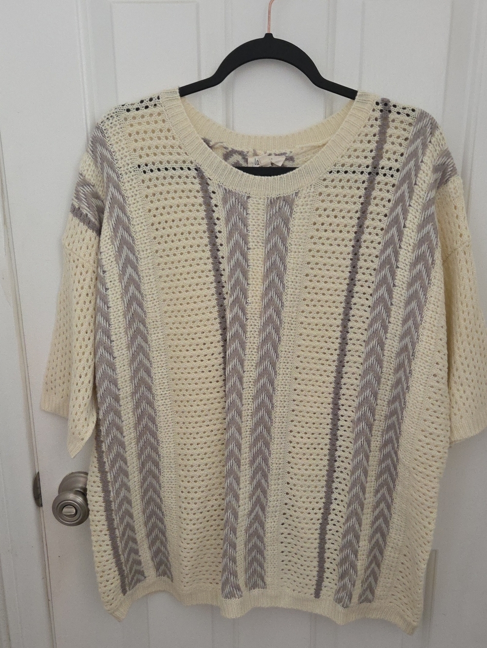 La Meil Cream Knit Short-Sleeve Sweater with Gray Stripe Detail